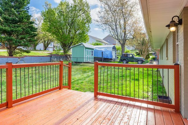 450 Ash Drive NW, Cleveland, TN 37312