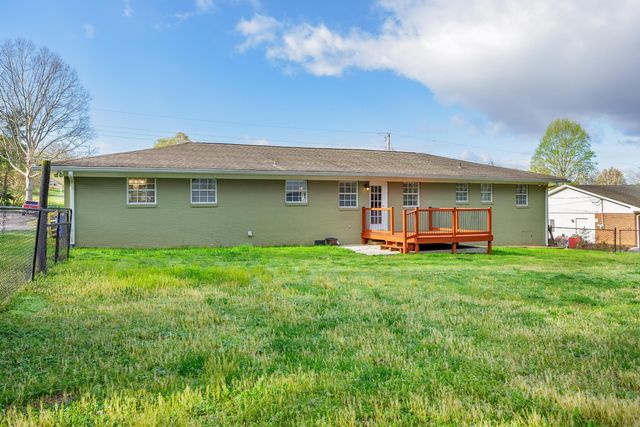 450 Ash Drive NW, Cleveland, TN 37312