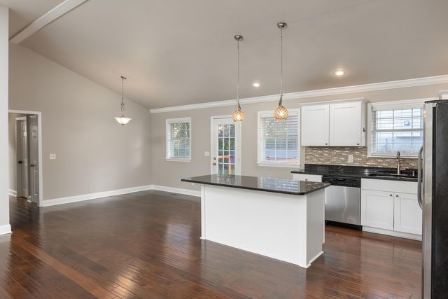 450 Ash Drive NW, Cleveland, TN 37312