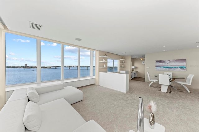 350 GOLDEN GATE POINT 61, Sarasota, FL 34236