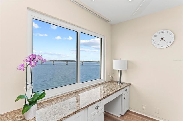 350 GOLDEN GATE POINT 61, Sarasota, FL 34236