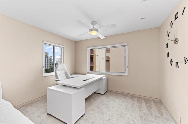 350 GOLDEN GATE POINT 61, Sarasota, FL 34236
