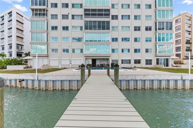 350 GOLDEN GATE POINT 61, Sarasota, FL 34236