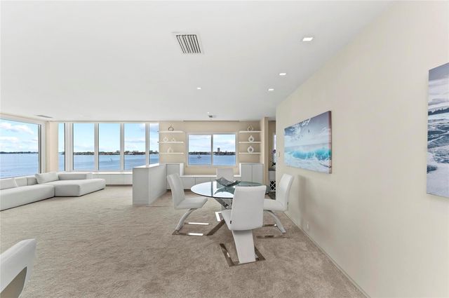 350 GOLDEN GATE POINT 61, Sarasota, FL 34236