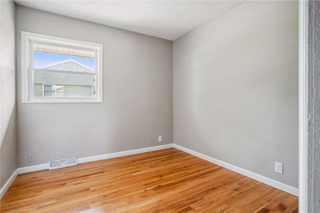 4417 Twin Pine Drive NE, Cedar Rapids, IA 52402