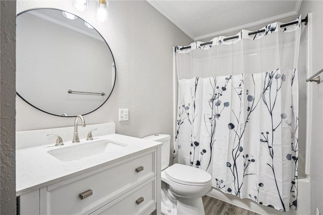 4417 Twin Pine Drive NE, Cedar Rapids, IA 52402