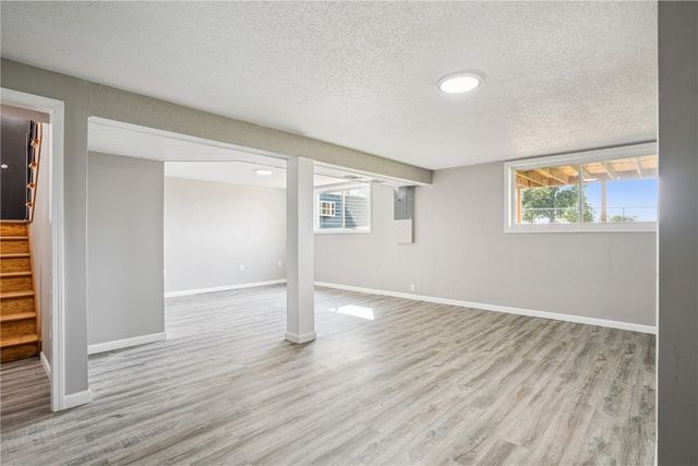 4417 Twin Pine Drive NE, Cedar Rapids, IA 52402