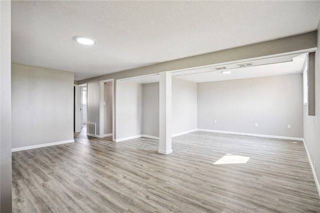 4417 Twin Pine Drive NE, Cedar Rapids, IA 52402