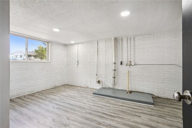 4417 Twin Pine Drive NE, Cedar Rapids, IA 52402