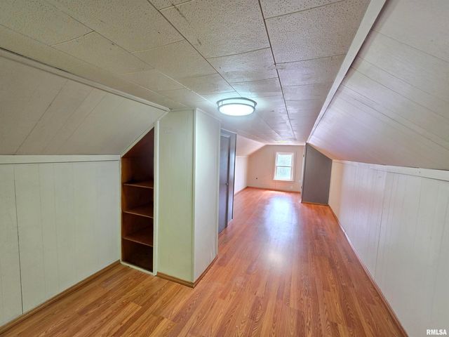 121 PERSHING Place, East Peoria, IL 61611