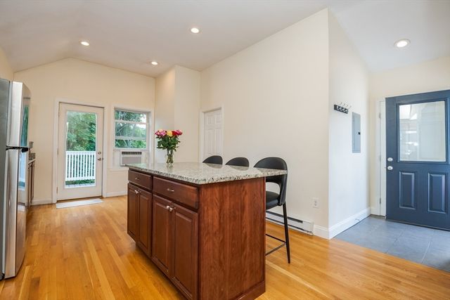 7 Park St, Melrose, MA 02176