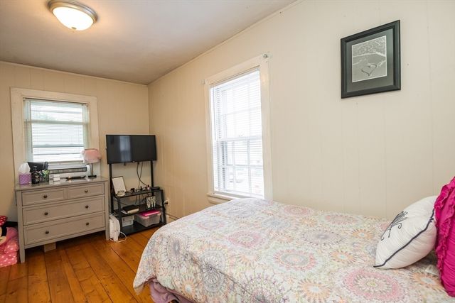 7 Park St, Melrose, MA 02176