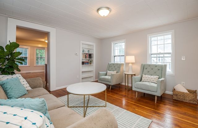 7 Park St, Melrose, MA 02176