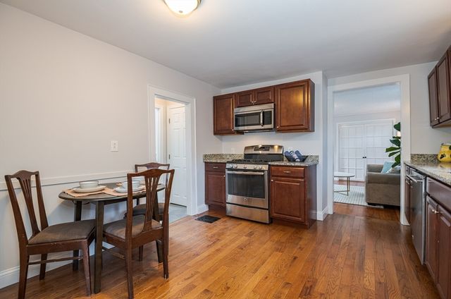 7 Park St, Melrose, MA 02176