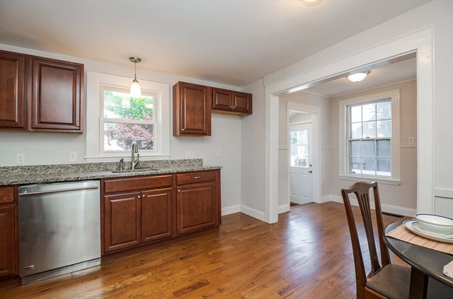 7 Park St, Melrose, MA 02176