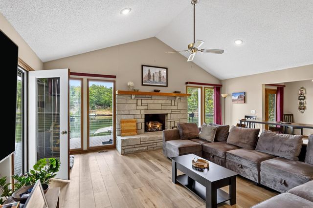 7 Llana Lane, Hot Springs Village, AR 71909
