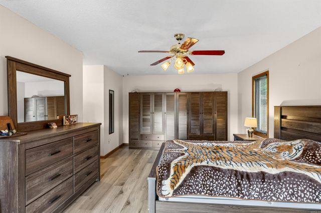7 Llana Lane, Hot Springs Village, AR 71909