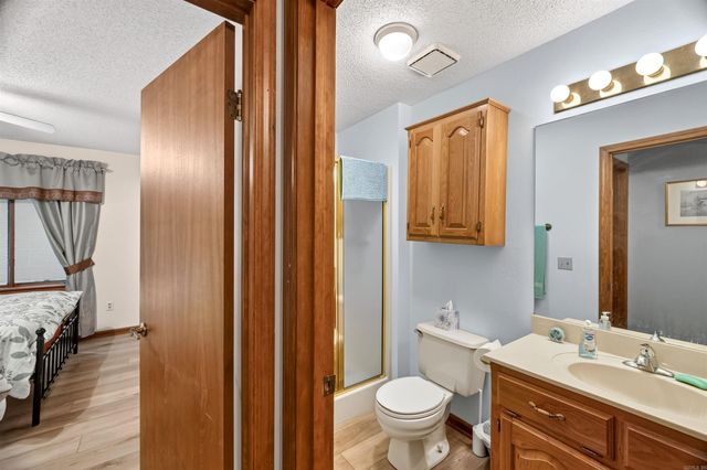 7 Llana Lane, Hot Springs Village, AR 71909