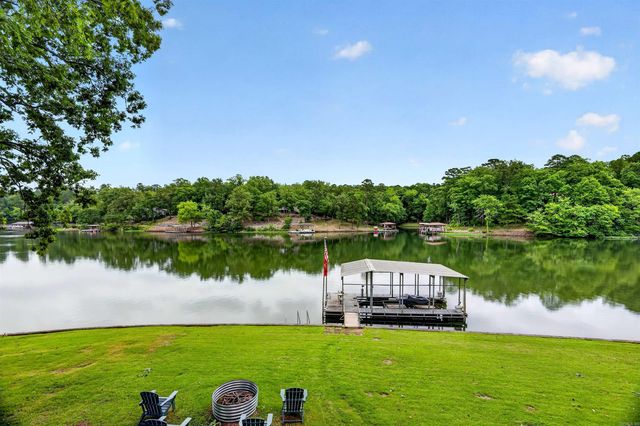 7 Llana Lane, Hot Springs Village, AR 71909