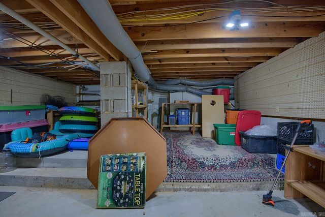 7 Llana Lane, Hot Springs Village, AR 71909