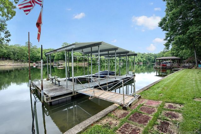 7 Llana Lane, Hot Springs Village, AR 71909