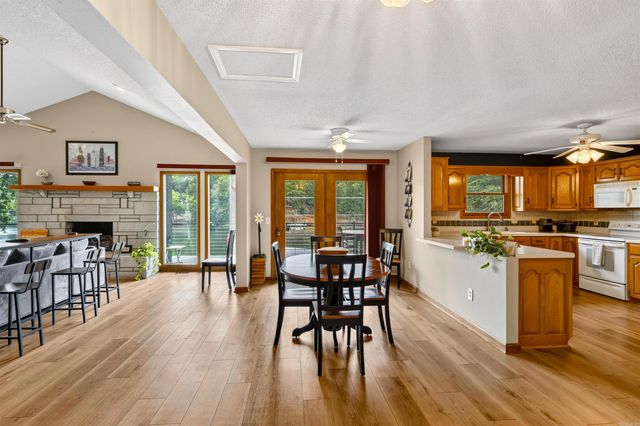 7 Llana Lane, Hot Springs Village, AR 71909