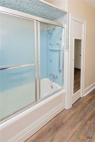 1903 E North Street, Victoria, TX 77901