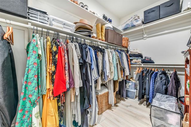 2864 Everett Drive, Friendswood, TX 77546