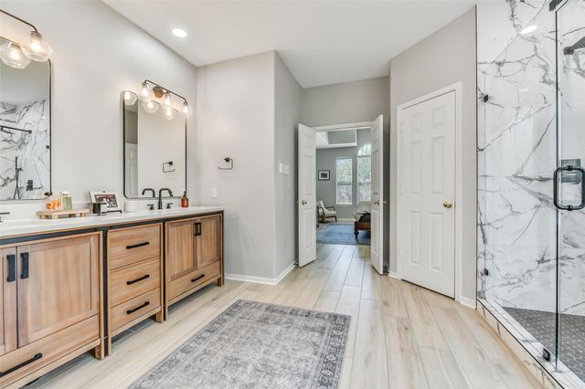 2864 Everett Drive, Friendswood, TX 77546