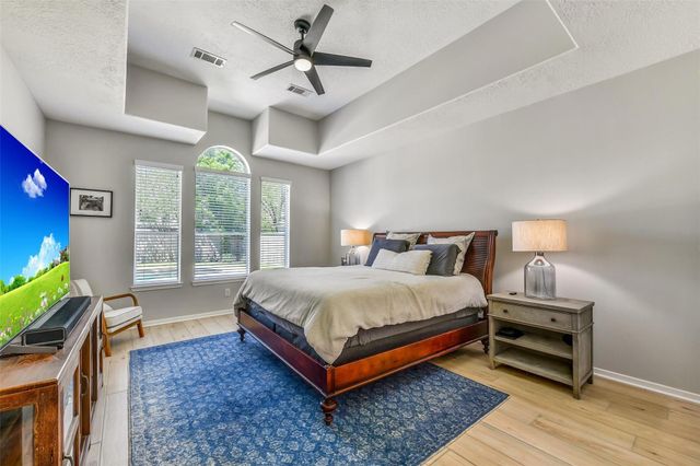 2864 Everett Drive, Friendswood, TX 77546