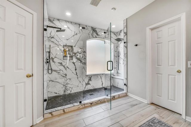 2864 Everett Drive, Friendswood, TX 77546