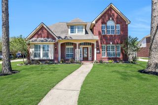 2864 Everett Drive, Friendswood, TX 77546