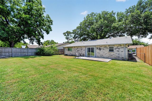 5917 Maple Lane, Rowlett, TX 75089