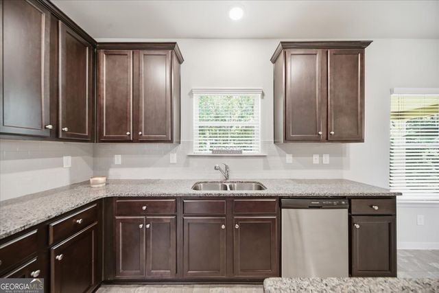 206 Pincourt Loop, Griffin, GA 30223