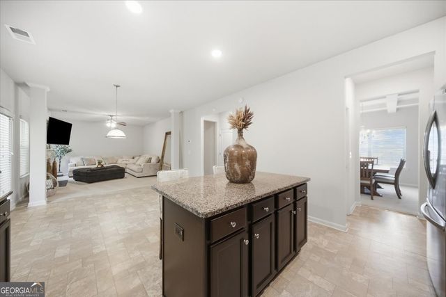 206 Pincourt Loop, Griffin, GA 30223
