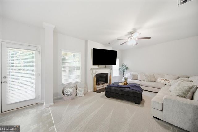 206 Pincourt Loop, Griffin, GA 30223
