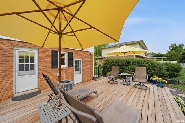 202 E HANOVER Place, Peoria, IL 61614