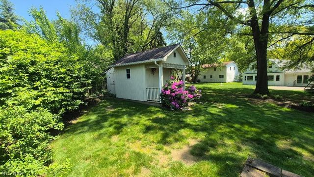 410 Breezewood Circle, Wadsworth, OH 44281