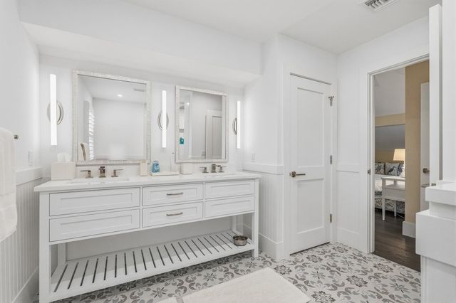 1395 Ivy Court 201, Vero Beach, FL 32963