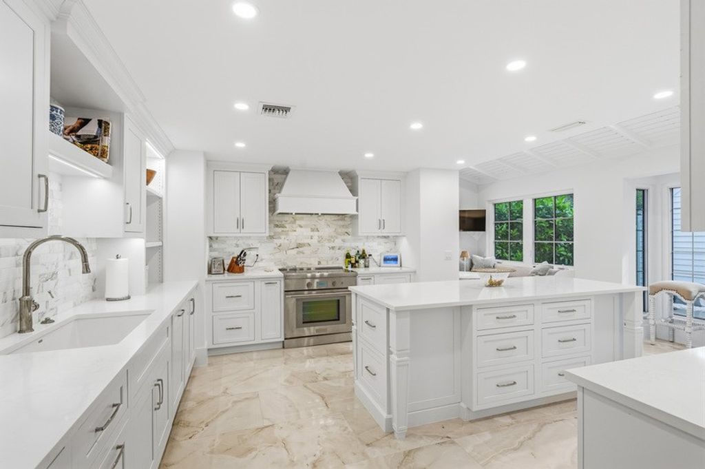 1395 Ivy Court 201, Vero Beach, FL 32963