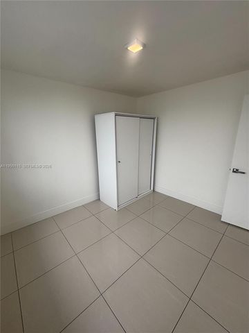 829 SW 18th Ave 210, Miami, FL 33135