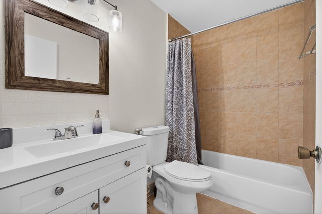 4131 Eastridge Circle, Pompano Beach, FL 33064
