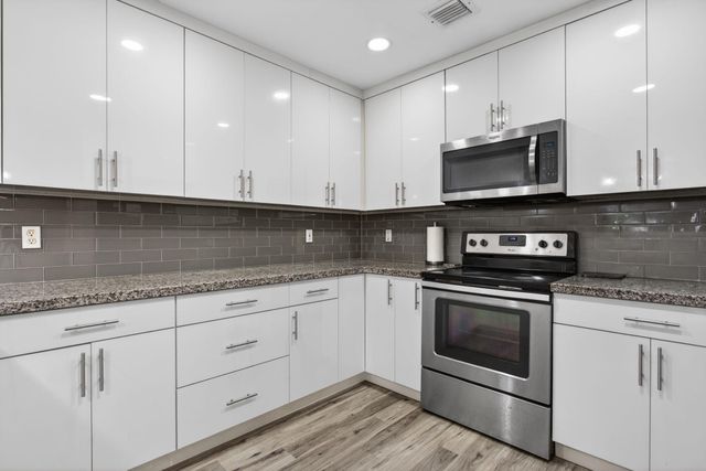 4131 Eastridge Circle, Pompano Beach, FL 33064