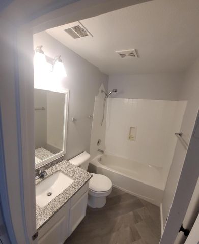 6236 LONDON BRIDGE Drive, El Paso, TX 79934