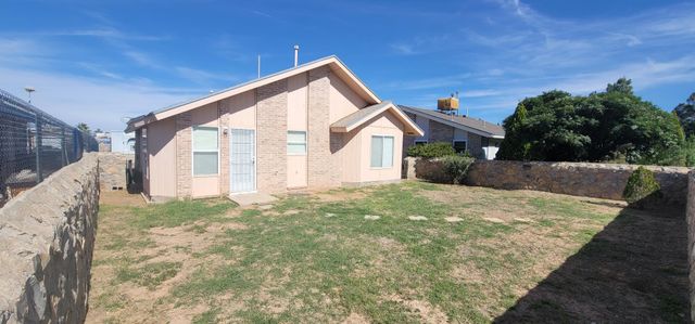 6236 LONDON BRIDGE Drive, El Paso, TX 79934