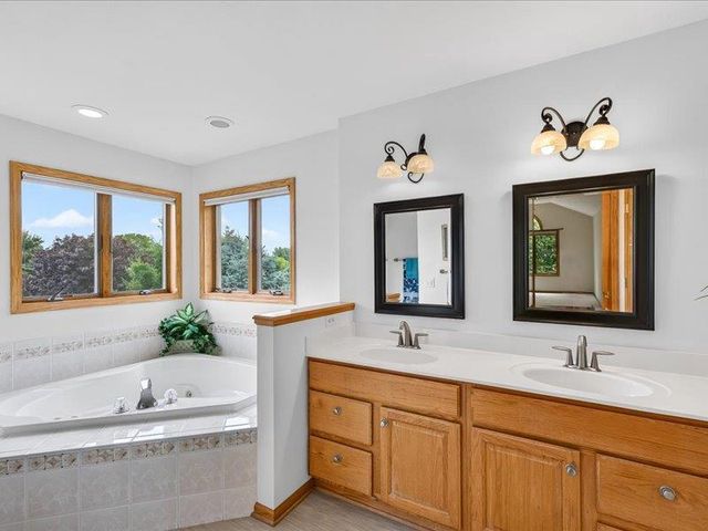 3018 Bosshard Drive, Fitchburg, WI 53711
