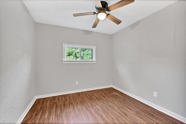 601 Booker Washington St, Conroe, TX 77301