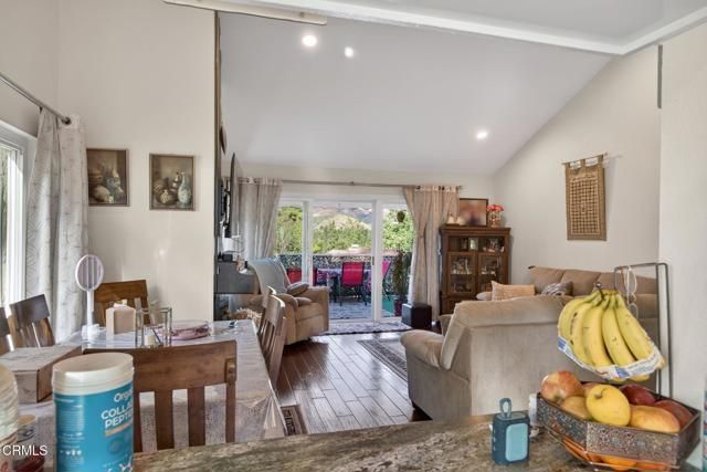 59 Rosehedge Lane, Oak Park, CA 91377