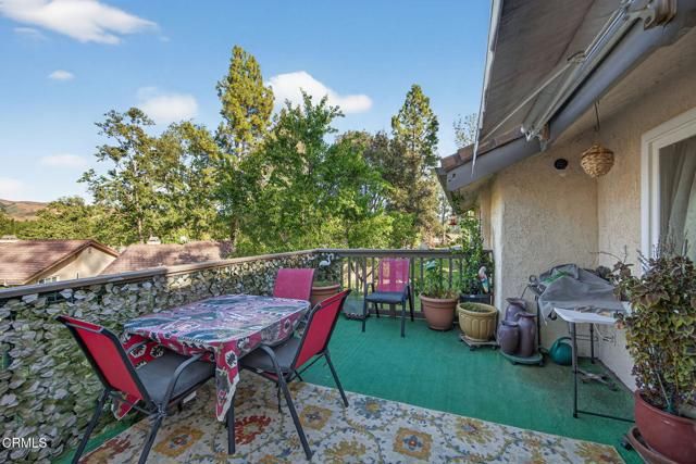 59 Rosehedge Lane, Oak Park, CA 91377