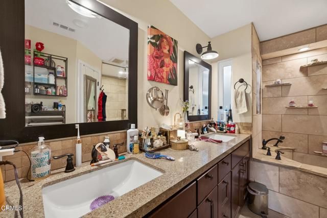 59 Rosehedge Lane, Oak Park, CA 91377